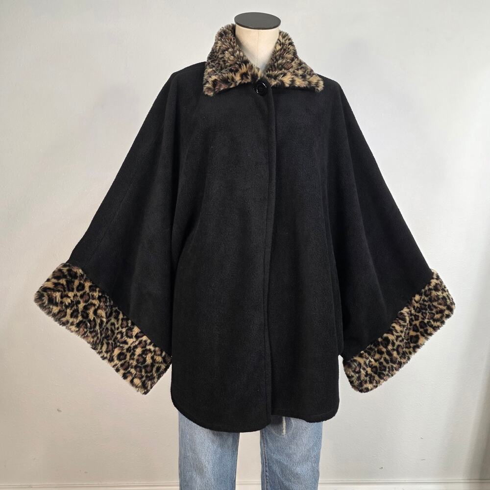 Argee Black Fleece Cape Poncho Leopard Faux Fur Collar Cuffs One Size